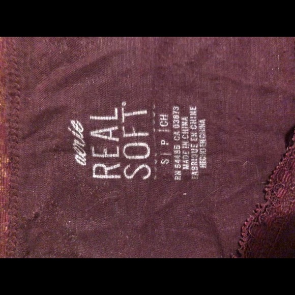 Two small aerie real soft tanks with lace - Picture 4 of 4